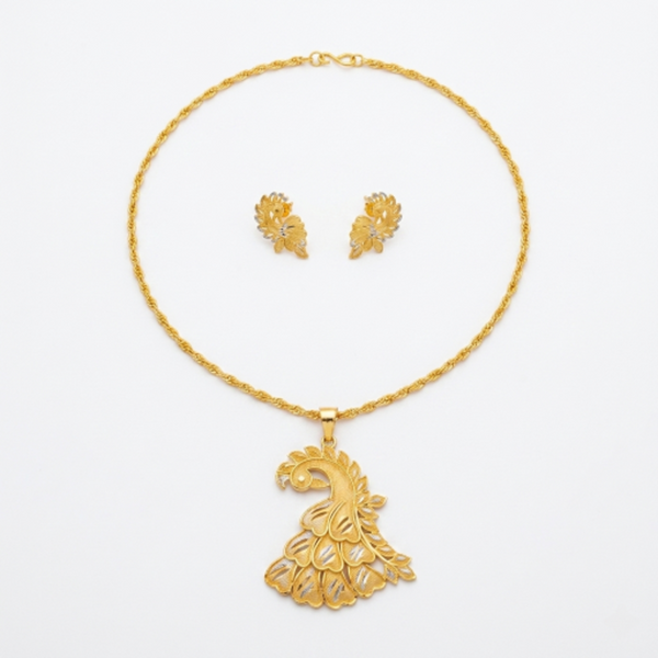 Exquisite Gold-Plated Peacock Pendant Necklace and Earrings Set for Women - Traditional Ethnic Indian Jewellery for Weddings, Festivals, and Special Occasions