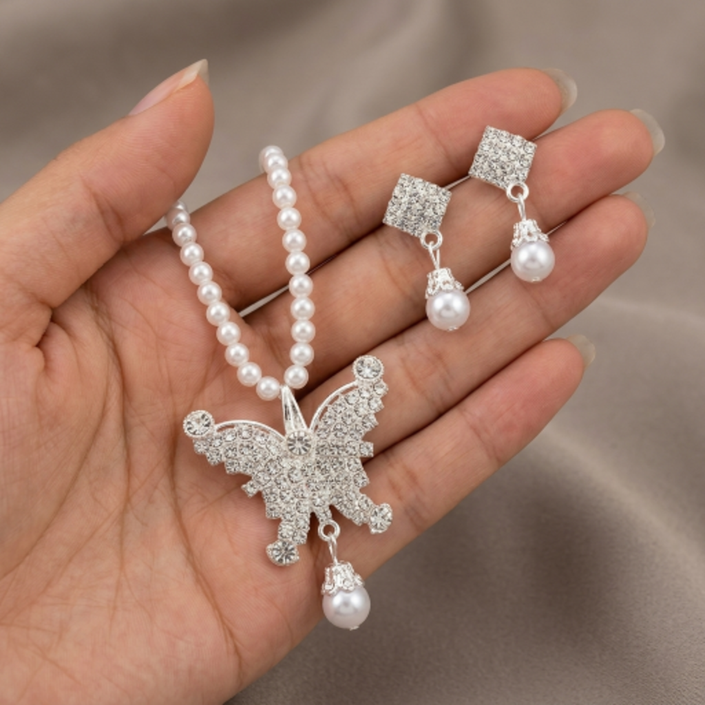 Butterfly Jewellery Set for Women, Crystal Rhinestone Butterfly Necklace and Dangle Pearl Earrings, Silver Tone Bridal Jewellery Set, Fashion Accessories for Prom, Anniversary, or Birthday Gift
